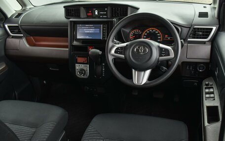 Toyota Roomy I, 2017 год, 1 335 000 рублей, 6 фотография