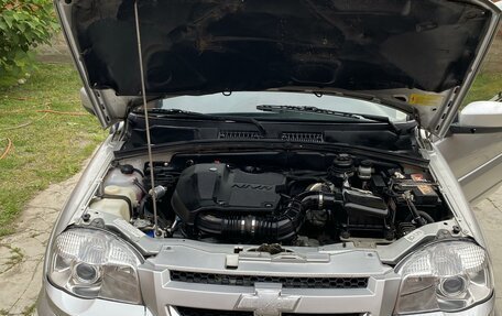 Chevrolet Niva I рестайлинг, 2012 год, 715 000 рублей, 11 фотография