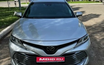 Toyota Camry, 2019 год, 3 249 000 рублей, 1 фотография