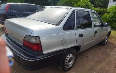 Daewoo Nexia I рестайлинг, 2002 год, 99 000 рублей, 3 фотография