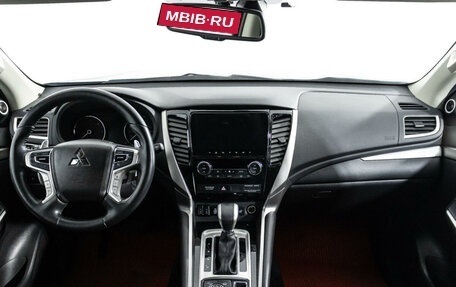 Mitsubishi Pajero Sport III рестайлинг, 2020 год, 3 629 585 рублей, 13 фотография