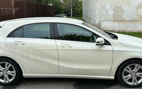 Mercedes-Benz A-Класс, 2017 год, 2 150 000 рублей, 2 фотография