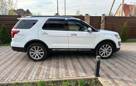 Ford Explorer VI, 2017 год, 3 550 000 рублей, 11 фотография