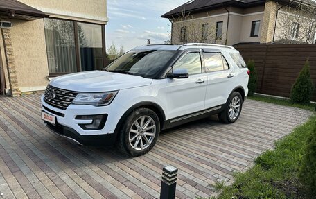 Ford Explorer VI, 2017 год, 3 550 000 рублей, 15 фотография