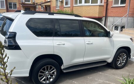 Toyota Land Cruiser Prado 150 рестайлинг 2, 2019 год, 4 900 000 рублей, 4 фотография