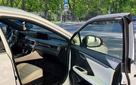 Lexus RX IV рестайлинг, 2017 год, 4 100 000 рублей, 10 фотография
