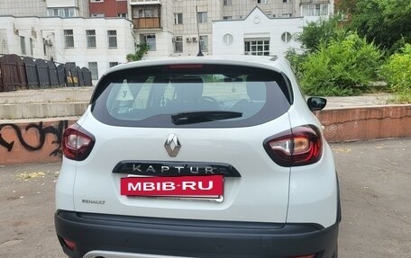 Renault Kaptur I рестайлинг, 2019 год, 1 950 000 рублей, 3 фотография