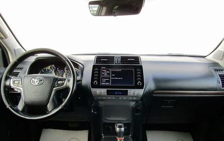 Toyota Land Cruiser Prado 150 рестайлинг 2, 2020 год, 5 990 000 рублей, 9 фотография