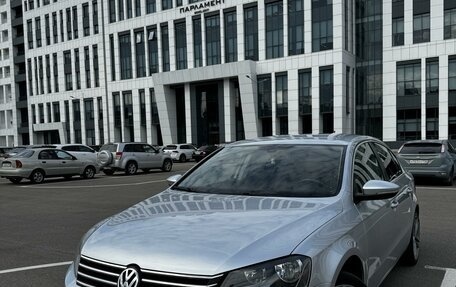 Volkswagen Passat B7, 2012 год, 1 590 000 рублей, 3 фотография