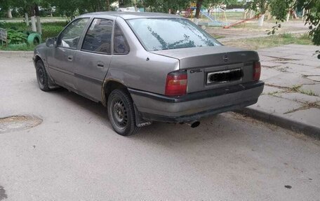 Opel Vectra A, 1991 год, 50 000 рублей, 2 фотография