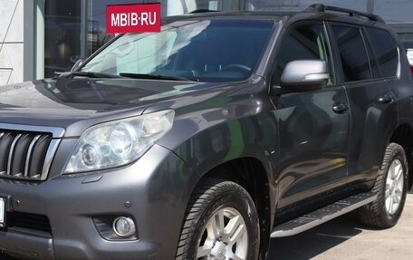 Toyota Land Cruiser Prado 150 рестайлинг 2, 2013 год, 3 215 000 рублей, 9 фотография