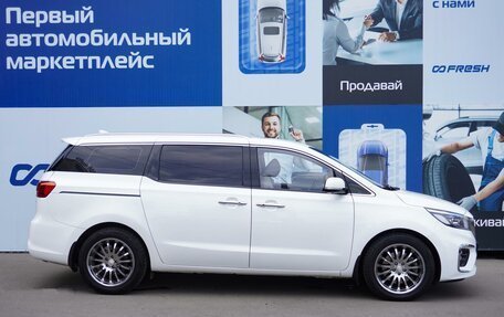 KIA Carnival III, 2019 год, 3 489 000 рублей, 5 фотография