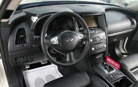 Infiniti FX II, 2011 год, 1 749 000 рублей, 12 фотография