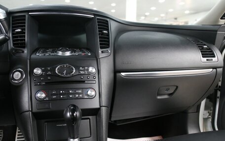 Infiniti FX II, 2011 год, 1 749 000 рублей, 15 фотография