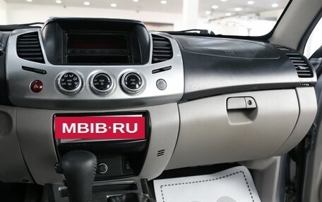 Mitsubishi L200 IV рестайлинг, 2010 год, 999 000 рублей, 11 фотография