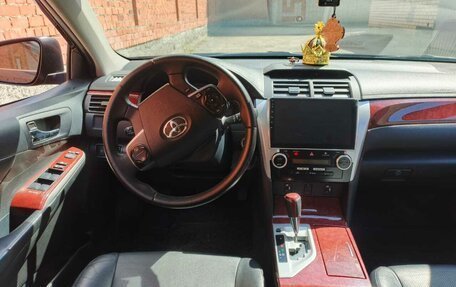 Toyota Camry, 2013 год, 2 200 000 рублей, 12 фотография