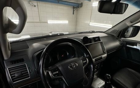 Toyota Land Cruiser Prado 150 рестайлинг 2, 2021 год, 6 500 000 рублей, 8 фотография