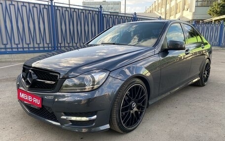 Mercedes-Benz C-Класс, 2013 год, 1 799 999 рублей, 1 фотография