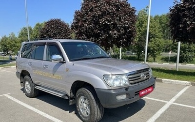 Toyota Land Cruiser 100 рестайлинг 2, 2005 год, 3 300 000 рублей, 1 фотография