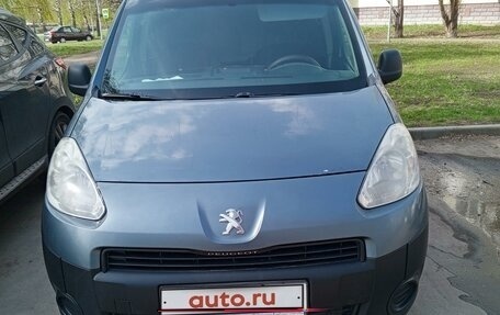 Peugeot Partner II рестайлинг 2, 2012 год, 700 000 рублей, 1 фотография