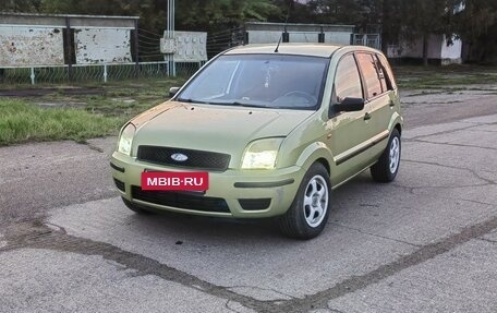 Ford Fusion I, 2004 год, 415 000 рублей, 2 фотография