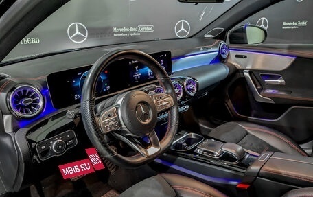 Mercedes-Benz A-Класс, 2018 год, 3 050 000 рублей, 16 фотография