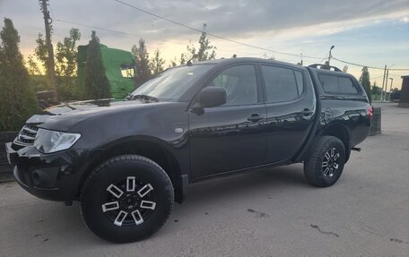 Mitsubishi L200 IV рестайлинг, 2012 год, 1 500 000 рублей, 5 фотография