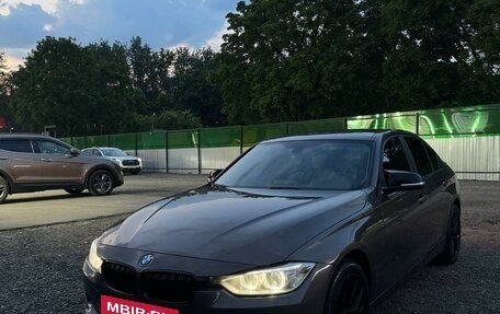 BMW 3 серия, 2012 год, 1 800 000 рублей, 3 фотография