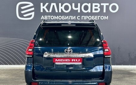 Toyota Land Cruiser Prado 150 рестайлинг 2, 2018 год, 5 480 000 рублей, 6 фотография