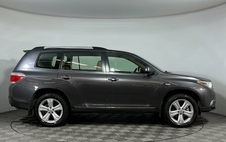 Toyota Highlander III, 2011 год, 2 197 000 рублей, 4 фотография