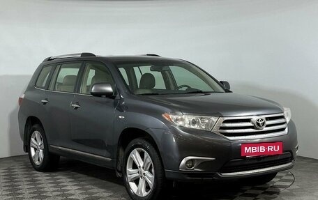 Toyota Highlander III, 2011 год, 2 197 000 рублей, 3 фотография