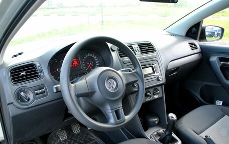 Volkswagen Polo VI (EU Market), 2011 год, 509 878 рублей, 5 фотография