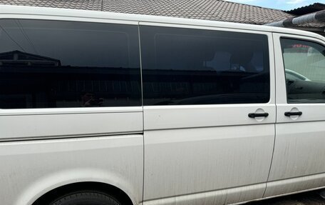 Volkswagen Transporter T5 рестайлинг, 2012 год, 2 200 000 рублей, 4 фотография