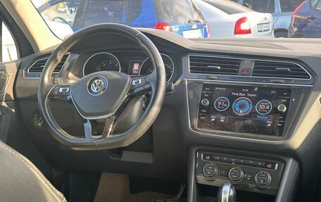 Volkswagen Tiguan II, 2018 год, 2 515 990 рублей, 7 фотография