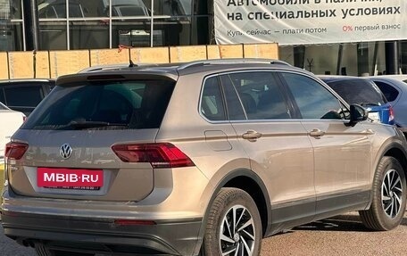 Volkswagen Tiguan II, 2018 год, 2 515 990 рублей, 6 фотография