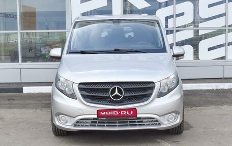 Mercedes-Benz Vito, 2018 год, 2 799 000 рублей, 3 фотография