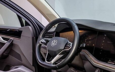 Volkswagen Touareg III, 2021 год, 5 970 000 рублей, 11 фотография