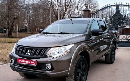 Mitsubishi L200 IV рестайлинг, 2016 год, 2 250 000 рублей, 1 фотография