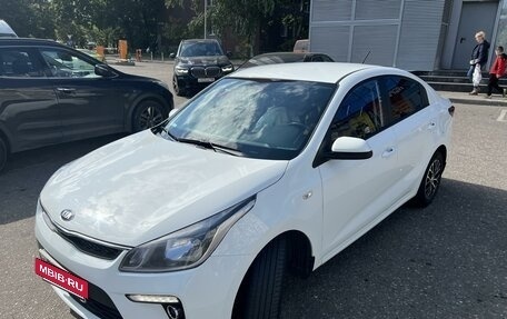 KIA Rio IV, 2018 год, 1 241 500 рублей, 2 фотография