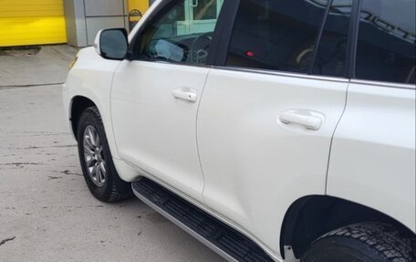 Toyota Land Cruiser Prado 150 рестайлинг 2, 2019 год, 6 500 000 рублей, 5 фотография