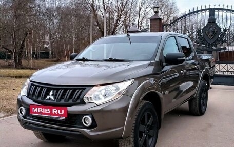 Mitsubishi L200 IV рестайлинг, 2016 год, 2 250 000 рублей, 2 фотография