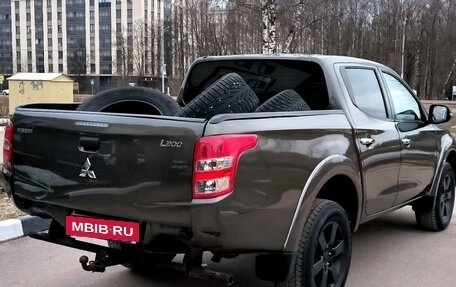 Mitsubishi L200 IV рестайлинг, 2016 год, 2 250 000 рублей, 6 фотография