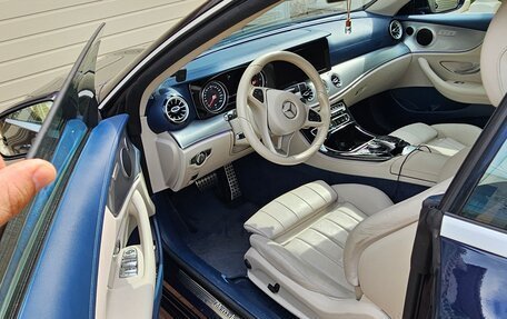 Mercedes-Benz E-Класс, 2017 год, 5 100 000 рублей, 16 фотография