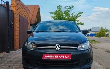 Volkswagen Polo VI (EU Market), 2014 год, 850 000 рублей, 1 фотография