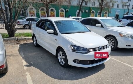 Volkswagen Polo VI (EU Market), 2011 год, 950 000 рублей, 3 фотография