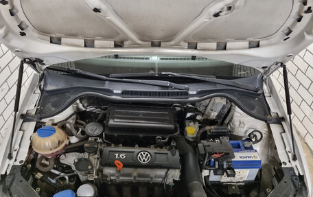 Volkswagen Polo VI (EU Market), 2011 год, 950 000 рублей, 14 фотография