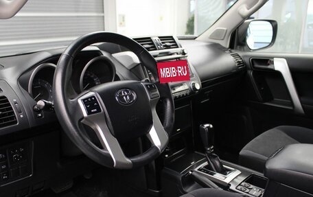 Toyota Land Cruiser Prado 150 рестайлинг 2, 2016 год, 3 425 000 рублей, 7 фотография