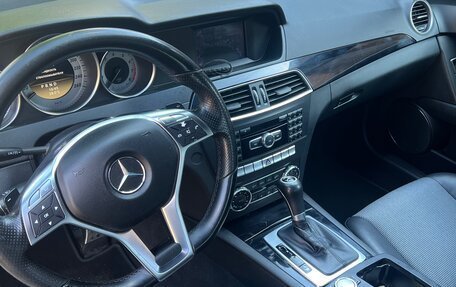 Mercedes-Benz C-Класс, 2012 год, 1 400 000 рублей, 8 фотография