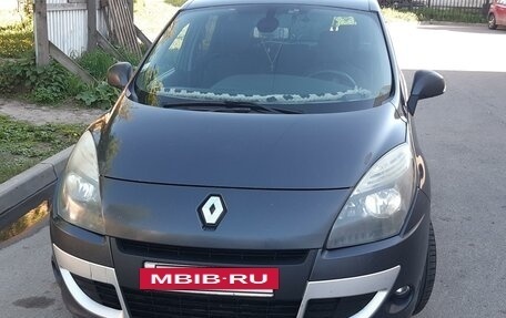 Renault Scenic III, 2010 год, 650 000 рублей, 2 фотография