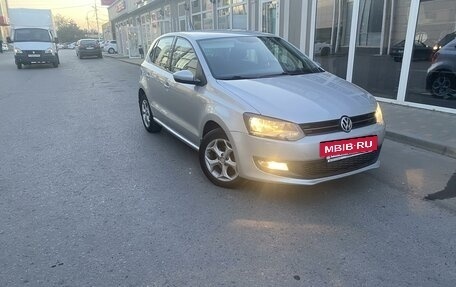 Volkswagen Polo VI (EU Market), 2010 год, 900 000 рублей, 3 фотография